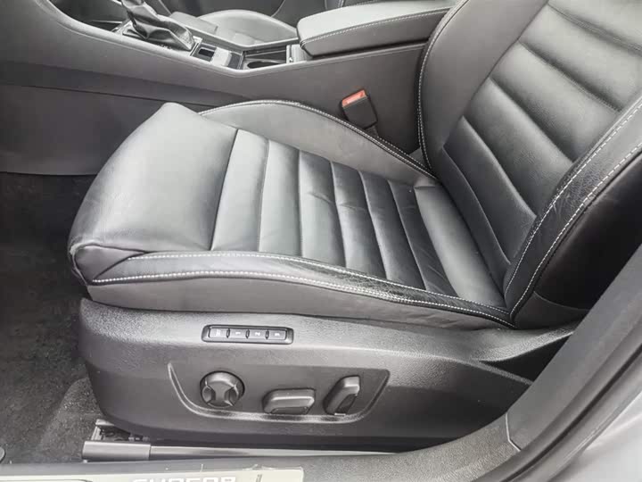 Skoda Superb — фото 20