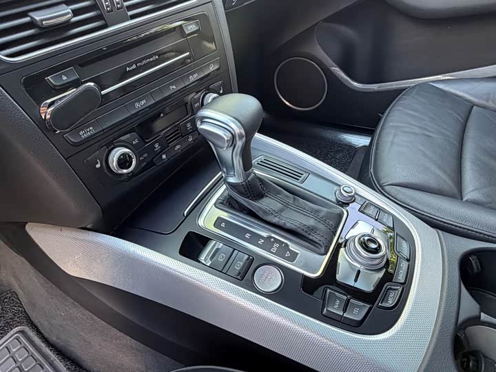 Audi Q5 2013 45 TFSI quattro Sport — фото 16