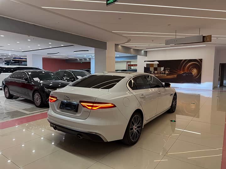 Jaguar XEL 2020 2.0 T 200 PS R-DYNAMIC — фото 14