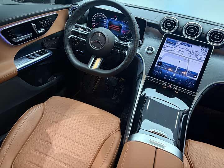 Mercedes-Benz GLC 2024 GLC 260 L 4 MATIC Luxury 5 — фото 8
