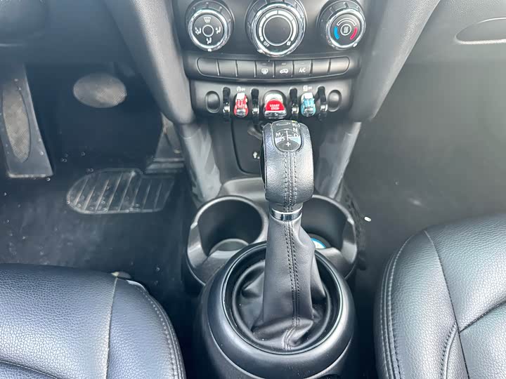 MINI Hatch — фото 13