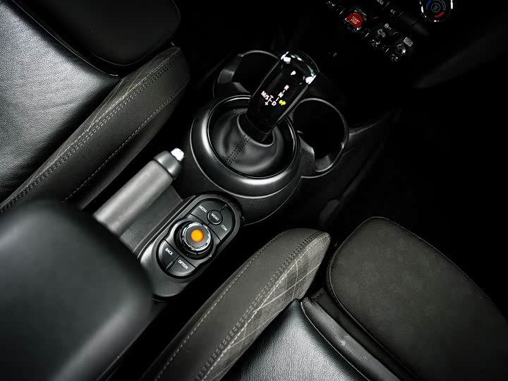 MINI Hatch — фото 15