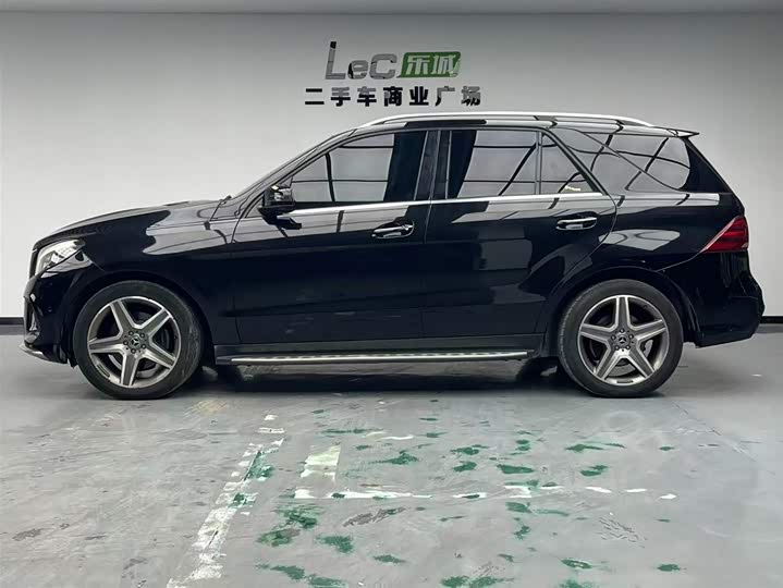 Mercedes-Benz GLE 2017 GLE 400 4 MATIC — фото 3