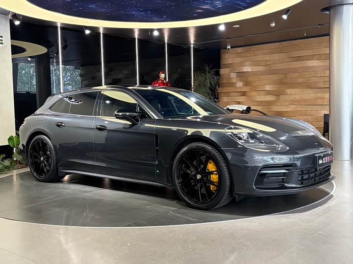 Porsche Panamera 2017 Panamera 4 Sport Turismo 3.0 T — фото 3