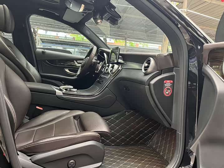 Mercedes-Benz GLC 2017 GLC 260 4 MATIC Luxury — фото 14