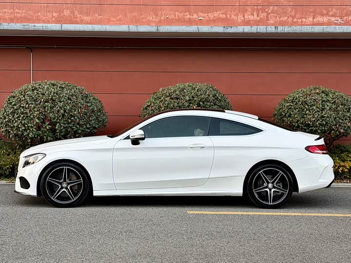 Mercedes-Benz C-Class — фото 14