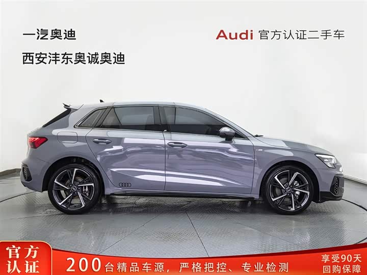 Audi A3 2024 Sportback 35 TFSI Sport — фото 3