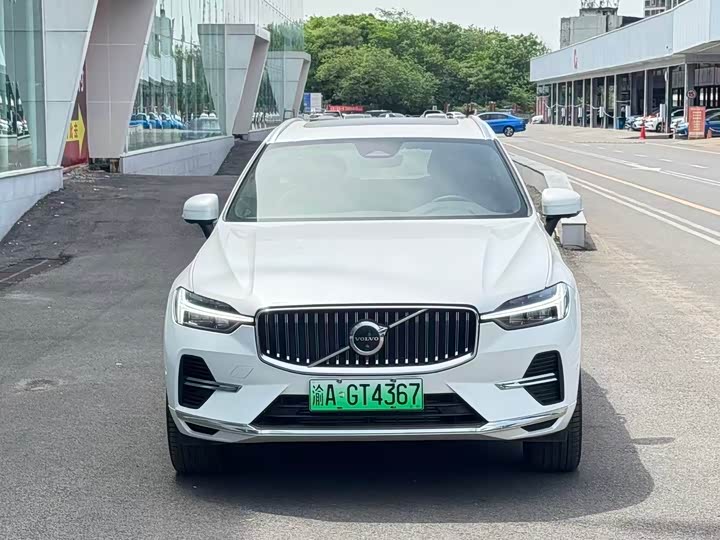 Volvo XC60 Hybrid 2025 Hybrid 4 WD — фото 2