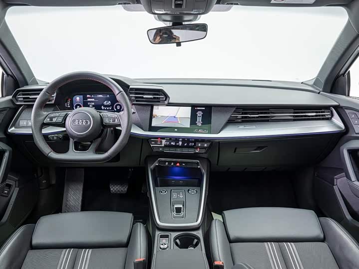 Audi A3 2024 Sportback 35 TFSI Sport — фото 6