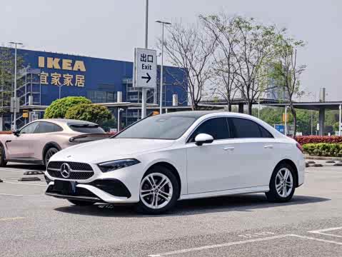 Mercedes-Benz A-Class 2023 A 180 L — фото 23