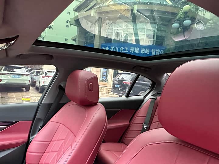 BMW 5-Series 2024 530 Li Leading M — фото 12