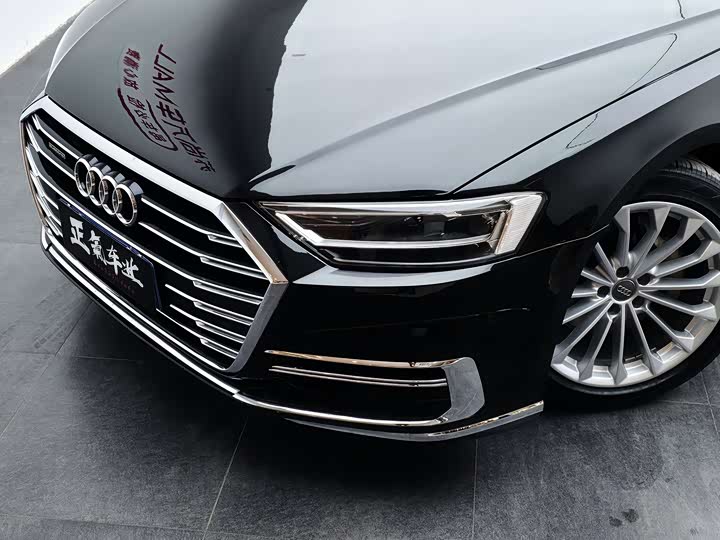 Audi A8 2019 Plus A 8 L 50 TFSI quattro Comfort — фото 4