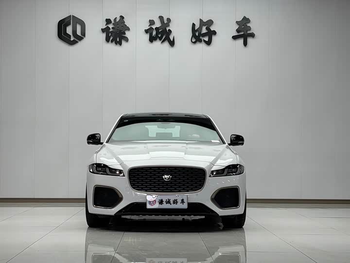 Jaguar XFL 2024 2.0 T P 300 4 WD — фото 2
