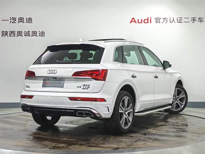 Audi Q5L 2022 45 T — фото 4