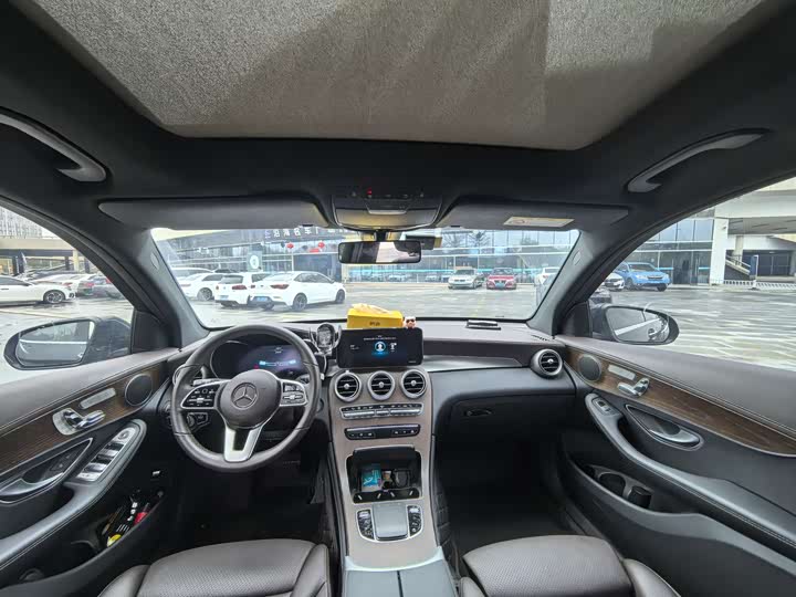 Mercedes-Benz GLC 2021 GLC 260 L 4 MATIC Luxury — фото 9