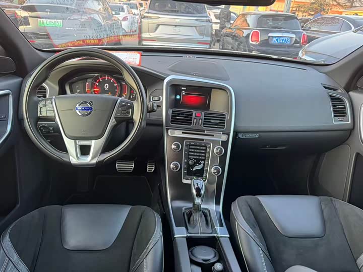 Volvo XC60 2017 T 5 AWD — фото 8