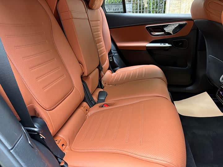 Mercedes-Benz GLC 2023 GLC 260 L 4 MATIC Luxury 7 — фото 13