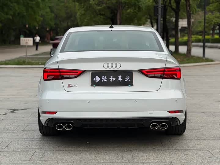 Audi A3 2019 Limousine 35 TFSI VI — фото 18