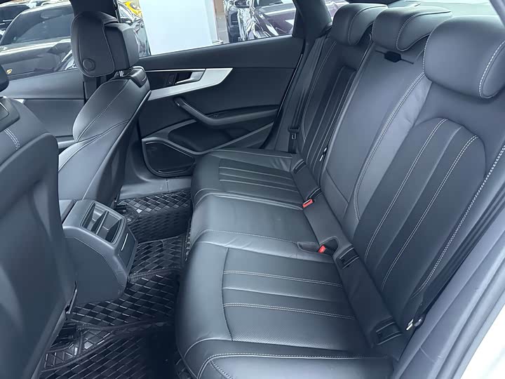 Audi A4L 40 TFSI стиль-динамик — фото 11