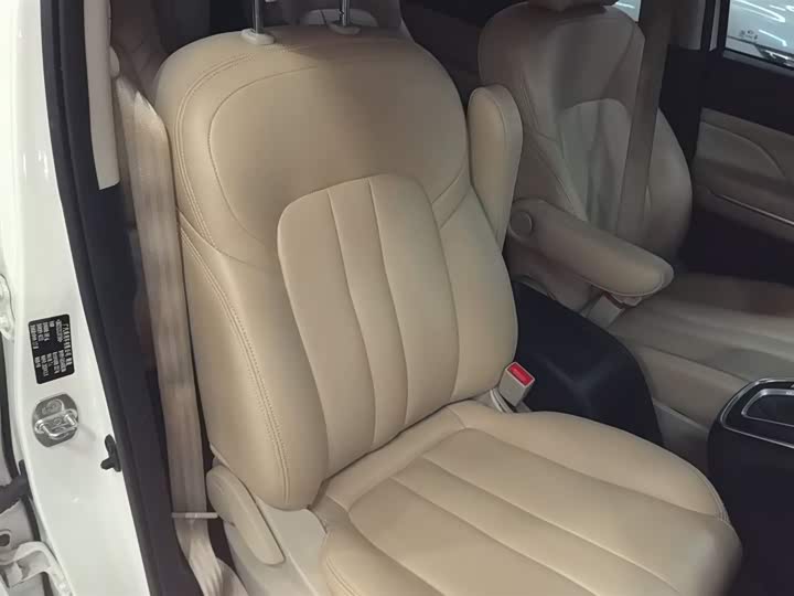 Trumpchi M6 2019 270 T DCT ( ) VI — фото 17