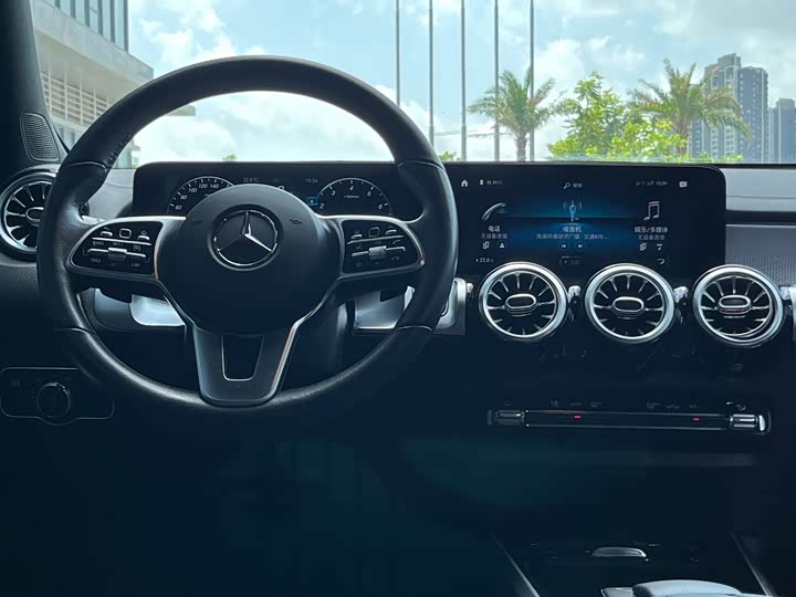 Mercedes-Benz GLB рестайлинг GLB 200 динамик — фото 11