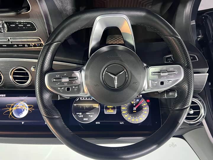 Mercedes-Benz E-Class 2019 E 300 L — фото 14