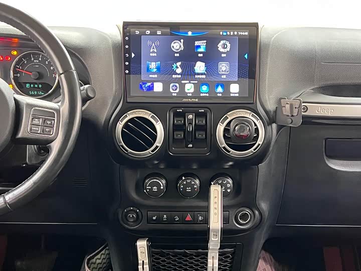 Jeep Wrangler — фото 21