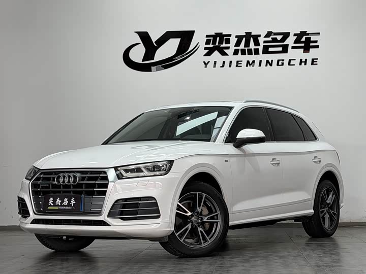 Audi Q5L 2018 40 TFSI VI — фото 1