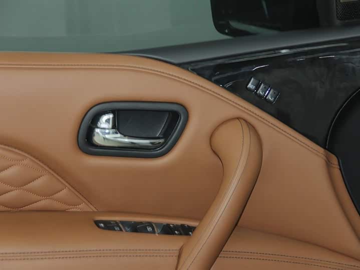 Infiniti QX80 2019 5.6 L Pro — фото 26