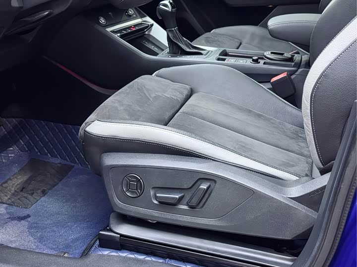 Audi Q3 2019 40 TFSI — фото 17