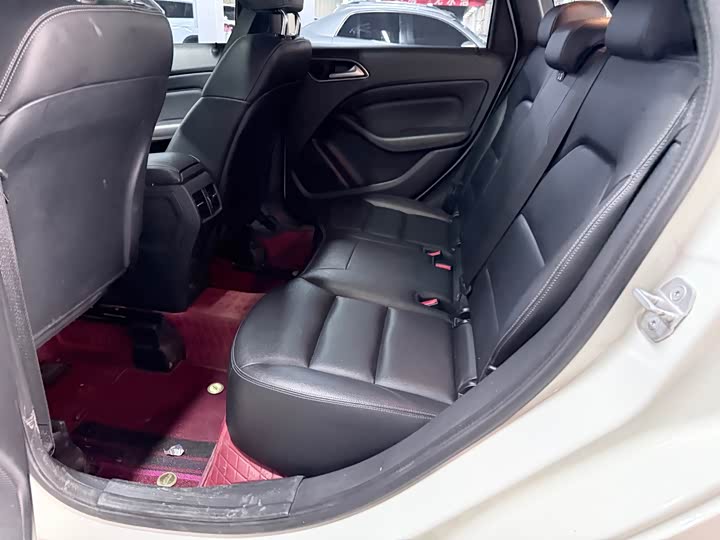 Mercedes-Benz B-Class 2017 B 200 — фото 14