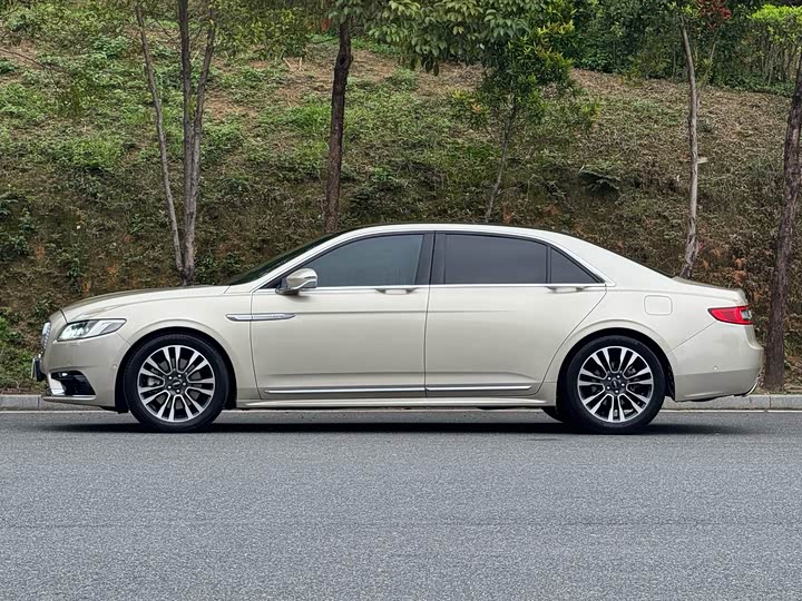 Lincoln Continental — фото 6