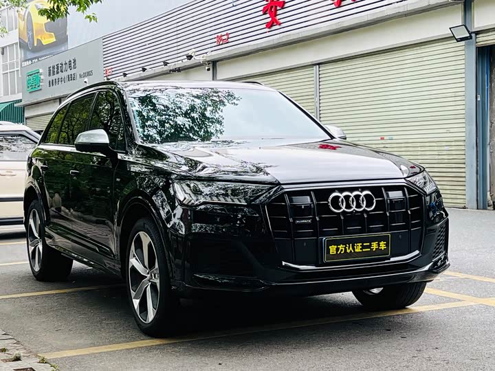 Audi Q7 2022 55 TFSI quattro S line Premium — фото 3