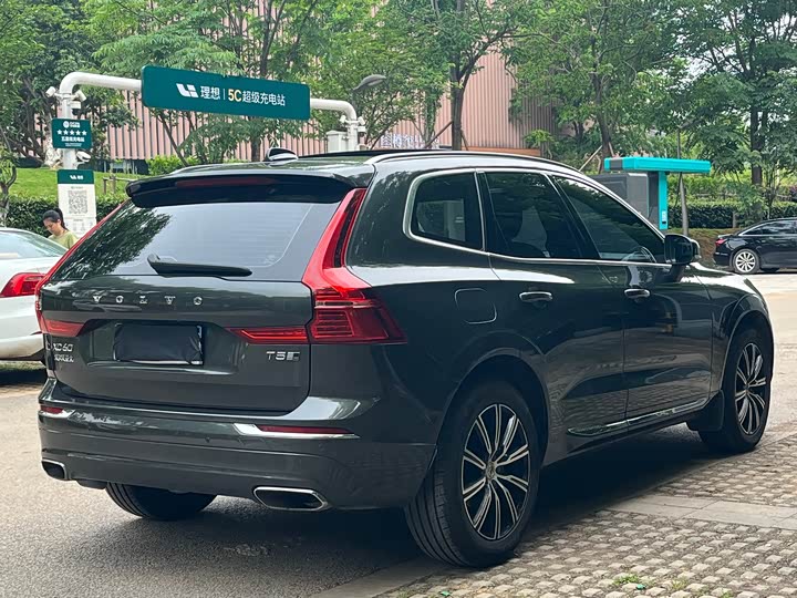 Volvo XC60 2019 T 5 4 WD VI — фото 7