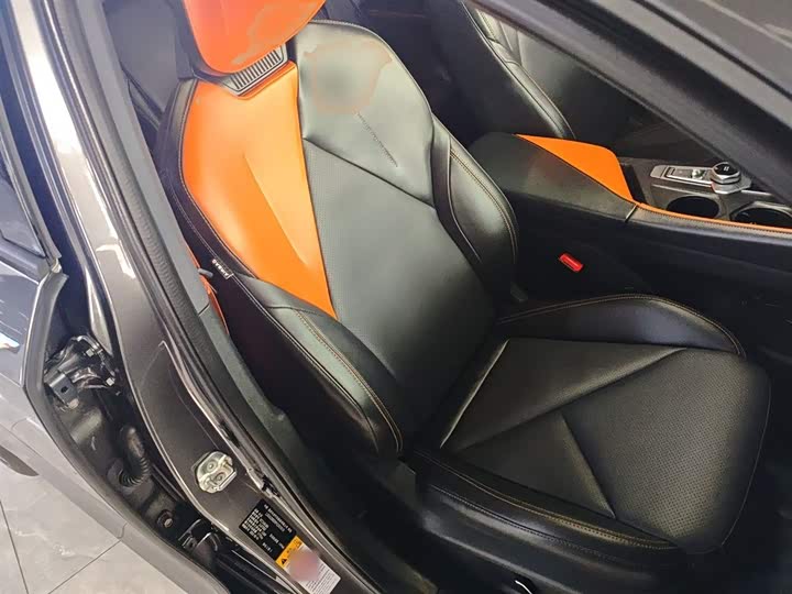 Changan UNI-V 2022 1.5 T Premium — фото 25