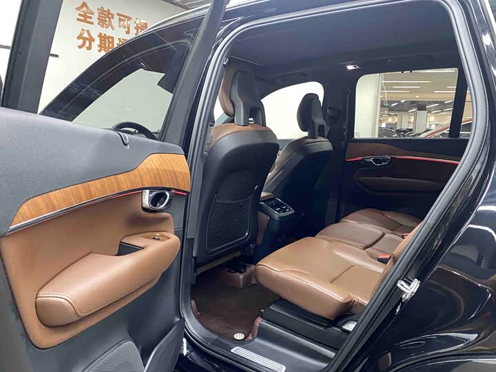 Volvo XC90 2022 B 6 7 — фото 9