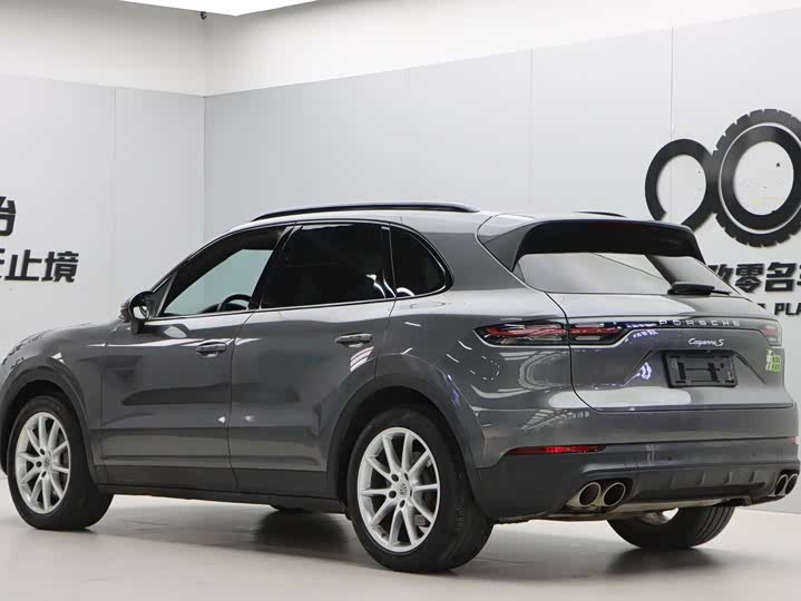Porsche Cayenne 2018 Cayenne S 2.9 T — фото 4