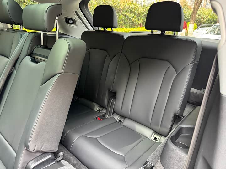 Audi Q7 2023 45 TFSI quattro S line Sport — фото 17
