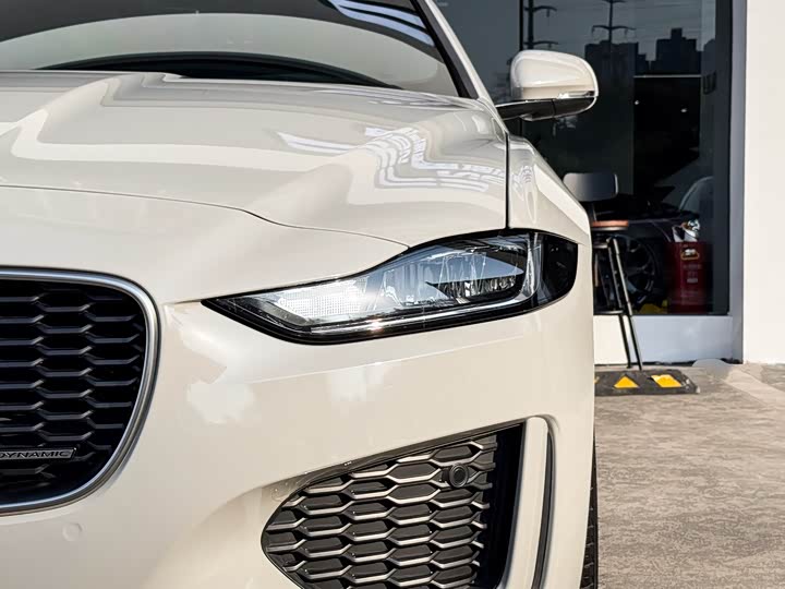 Jaguar XEL 2020 2.0 T 200 PS R-DYNAMIC — фото 3