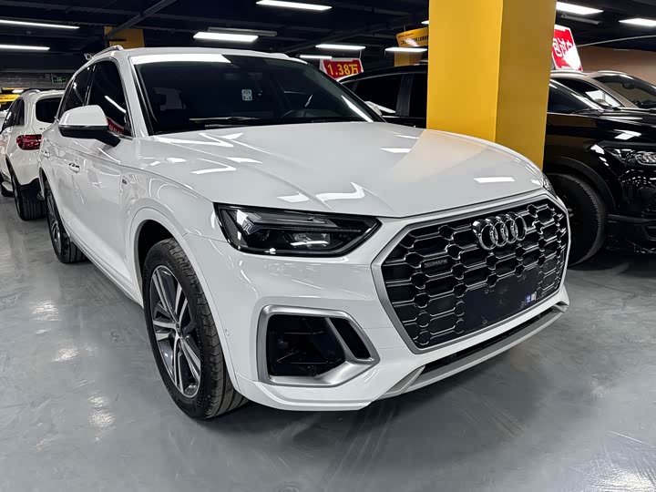 Audi Q5L рестайлинг 40T люкс-динамик — фото 4