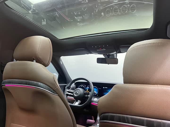 Mercedes-Benz E-Class 2022 E 260 L Sport — фото 13