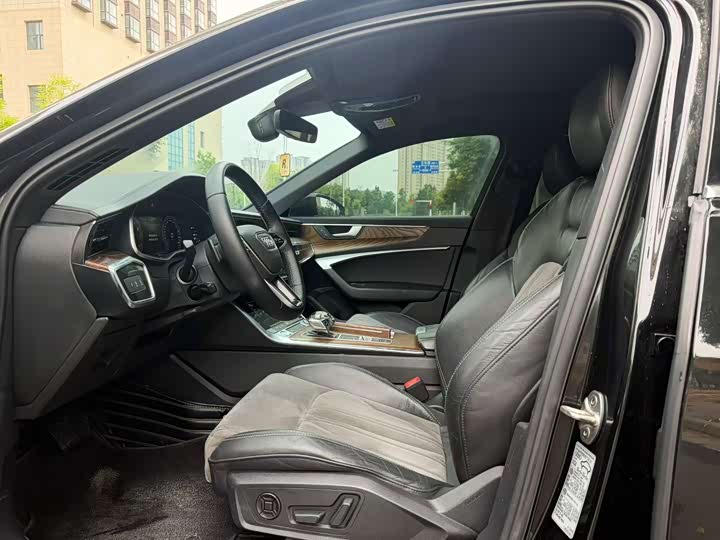 Audi A6L 40 TFSI люкс-динамик — фото 4