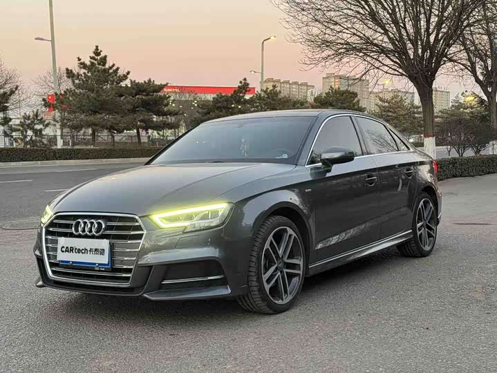 Audi A3 2020 Limousine 35 TFSI V — фото 1