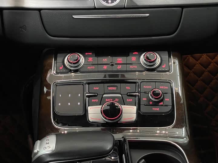 Audi A8 2016 A 8 L 45 TFSI quattro Comfort — фото 16