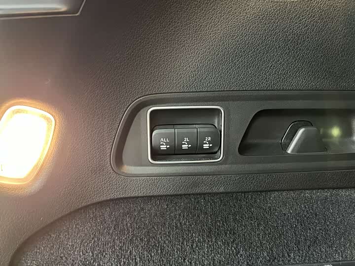 Mercedes-Benz GLS 2021 GLS 450 4 MATIC — фото 32