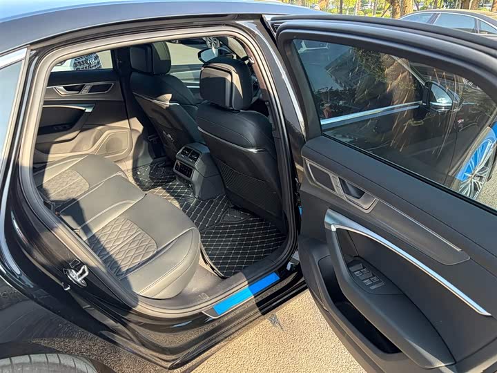 Audi A6L 2025 45 TFSI — фото 25