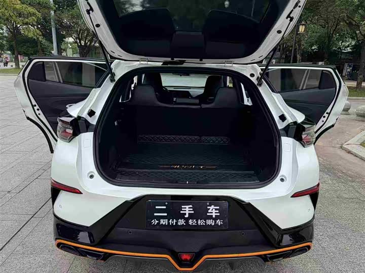 Changan UNI-T 2022 1.5 T Premium — фото 14