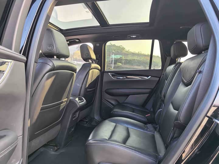 Cadillac XT6 2021 28 T 4 WDLuxury — фото 10