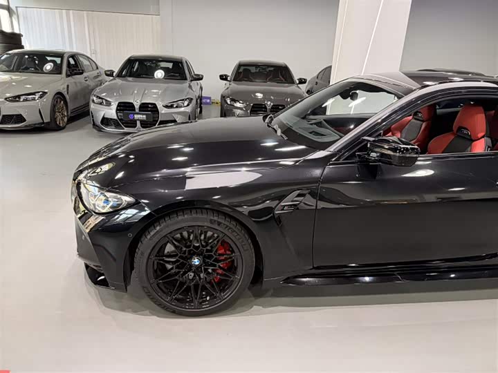 BMW M4 2023 M 4 M x Drive — фото 2