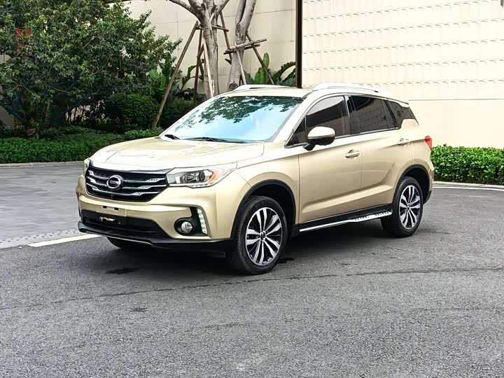 Trumpchi GS4 2017 235 T AT 2 WD — фото 1